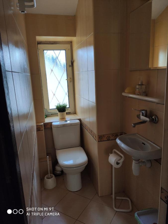 Popularna Guest Home ワルシャワ エクステリア 写真