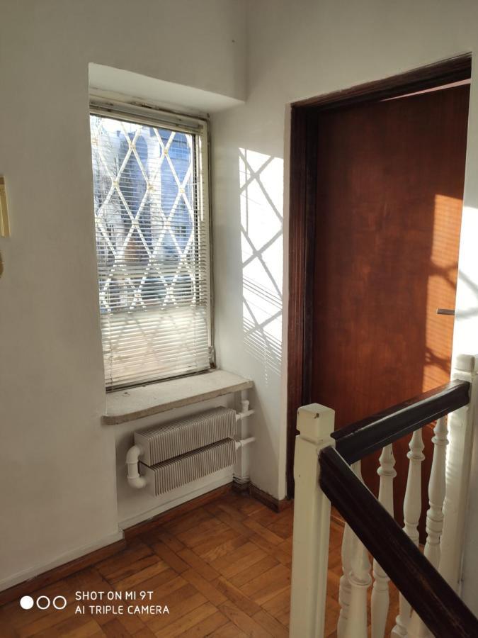 Popularna Guest Home ワルシャワ エクステリア 写真