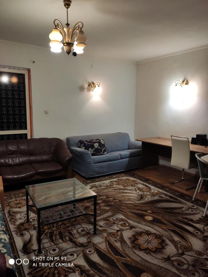 Popularna Guest Home ワルシャワ エクステリア 写真